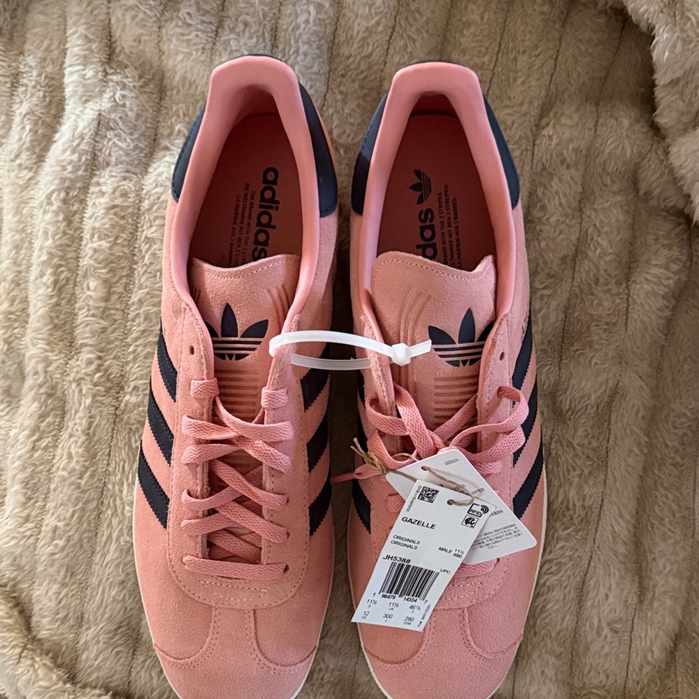 Adidas Men’s Coral and Black Sneakers